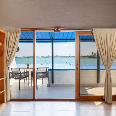Unique rooms with ocean view