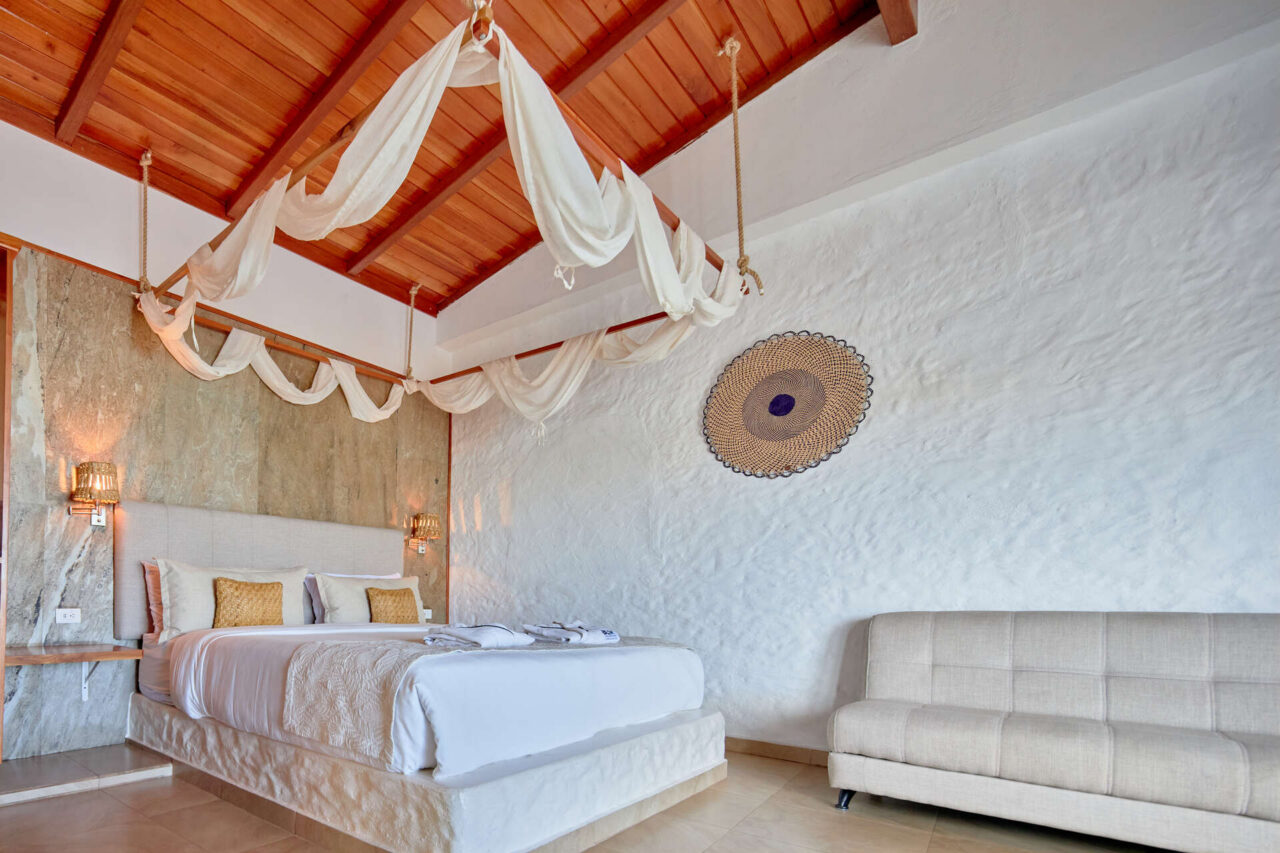 Signature Suite Floreana 2