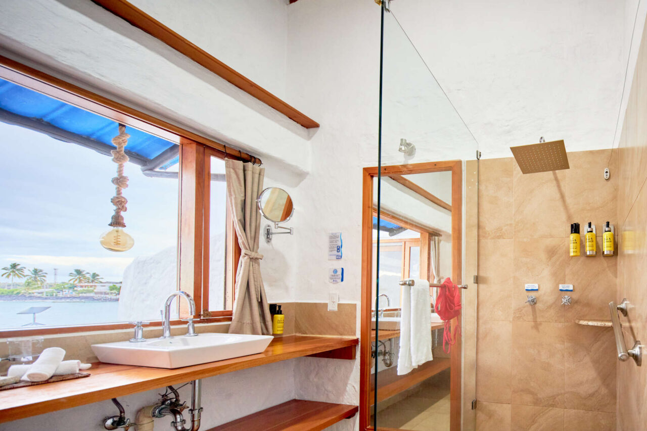 Signature Suite Floreana 5